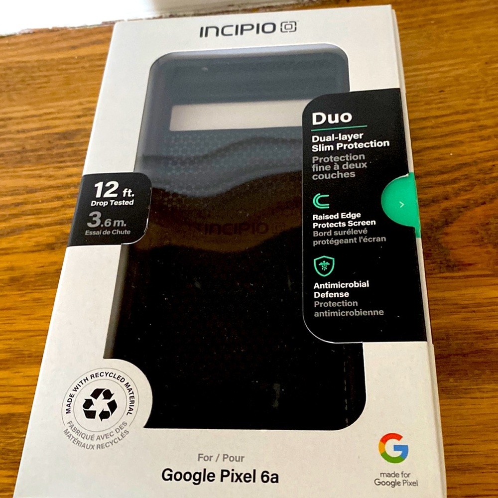 Phone case ***NEW**. In box. Never opened